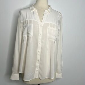 Maeve Anthropologie cream Flowy buttonfront shirt, size Medium